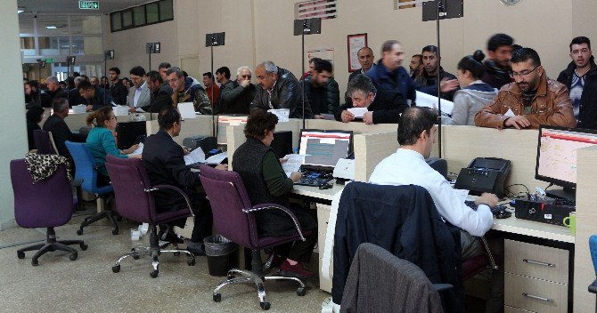 Vergi Affı Ve Borç Yapılandırmasında Son Gün Yoğunluğu