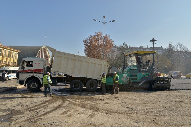 Asfalt Çalışmaları Devam Ediyor