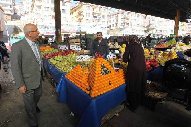 Yaşar, Şentepe Pazarı’nda Alışveriş Yaptı