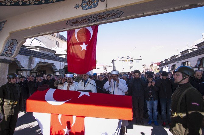 Bitlis Şehidini Uğurladı