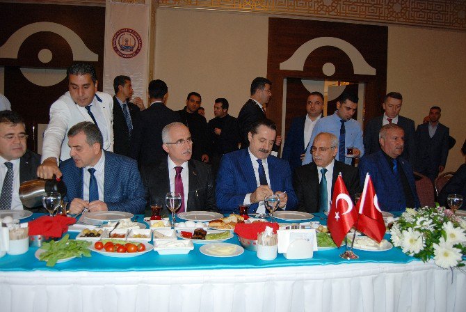 Bakan Çelik: "Tarım Arazilerinin İmara Açılmasına Müsaade Etmeyeceğiz"