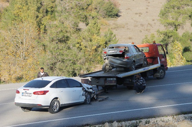 Hatay’da Trafik Kazası: 2 Yaralı