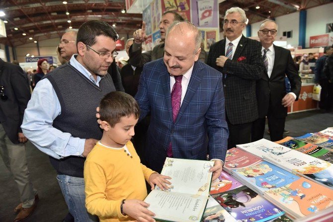 Mersin 2. Kitap Fuarı Başladı