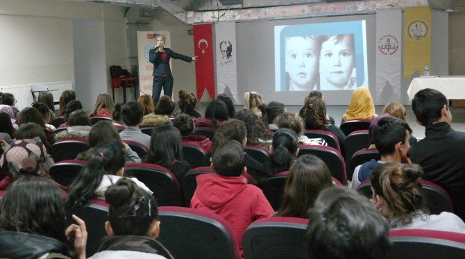 Nevşehir Belediyesi Kadın Danışma Merkezi Ürgüp’te Seminer Düzenledi