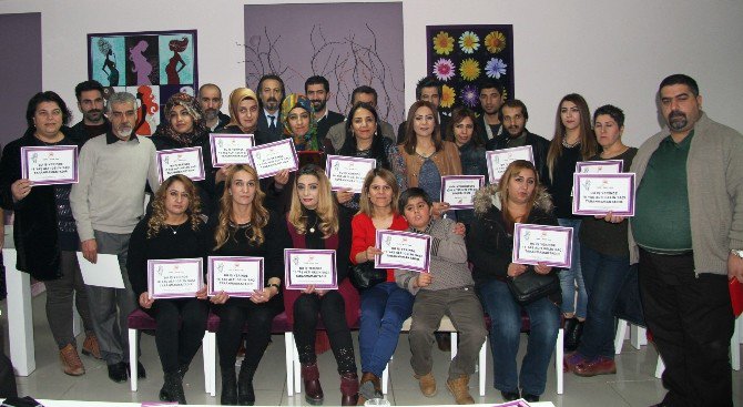 Yaka-koop’tan Berber Ve Kuaförlere Anlamlı Plaket