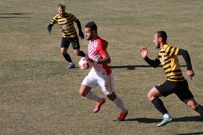 Bayburt Evinde Galip