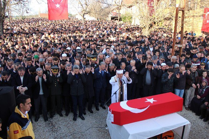 Karabüklü Şehit Askeri Binler Tarafından Uğurlandı