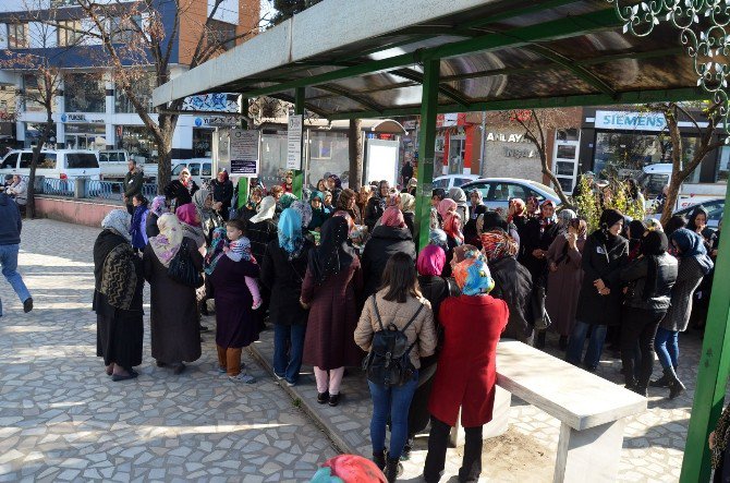 Yediği Poğaçadan Ölen Çocuk Toprağa Verildi