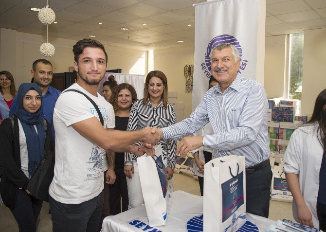 Karalar, Gençlere 30 Bin Adet Kitap Dağıttı