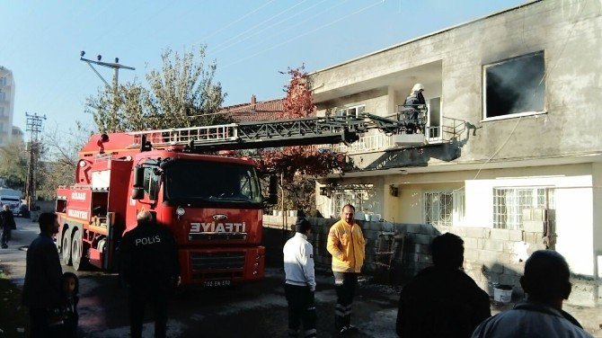 Bacadan Sıçrayan Ateş Yangına Neden Oldu