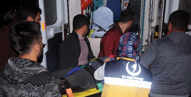 Antalya’da Trafik Kazası: 3 Yaralı