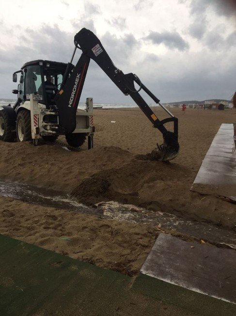 Sarımsaklı’da Yağmur Suyu Tahliye Kanalı Açıldı