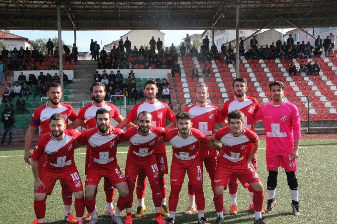 Bilecikspor Gölpazarı Deplasmanında Rahat Kazandı