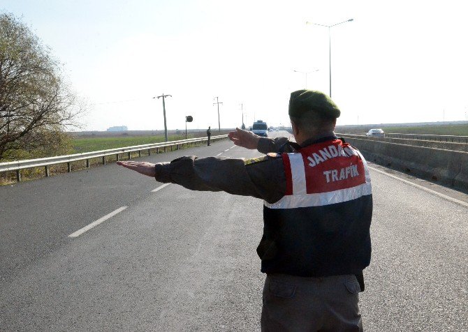 Jandarma’dan Trafik Ve Asayiş Uygulaması