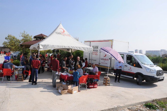 Erdemli’deki Yardımcılar Ortaokulu’nda Kan Bağışı