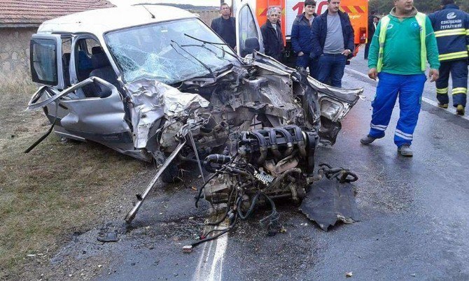 Eskişehir’de Trafik Kazası, 5 Yaralı