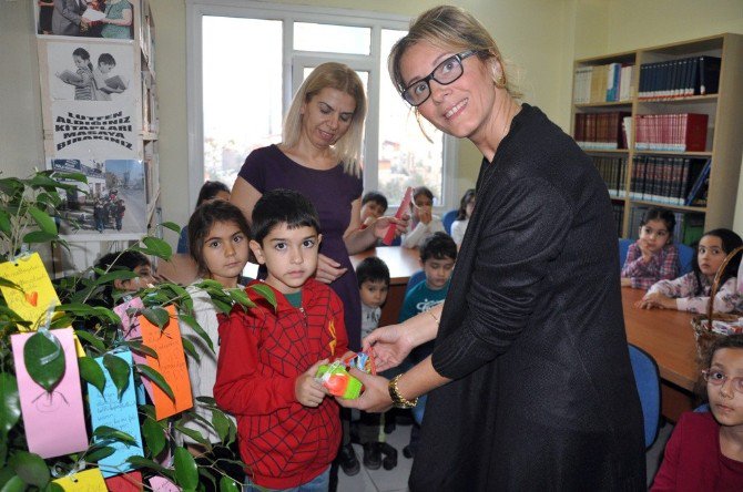 Kartal Belediyesi’nden Çocuklara Masal Etkinliği