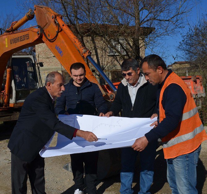 Kırsaldaki Mahallelerin Alt Yapısına Neşter