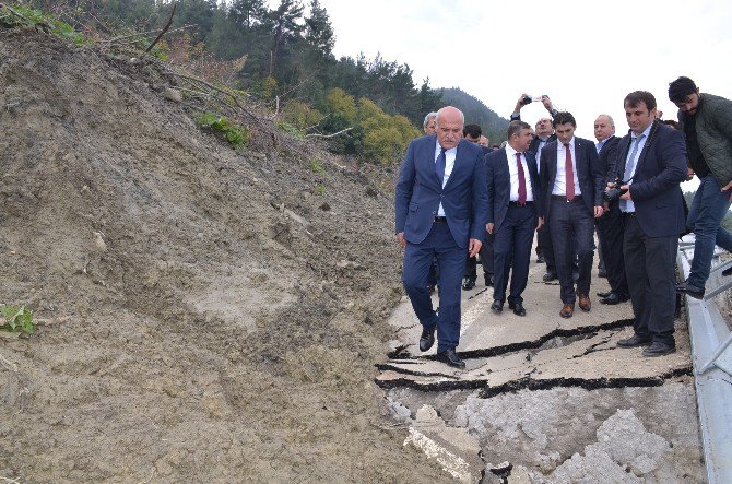 Vali Ve Milletvekili Heyelan Bölgesini İnceledi