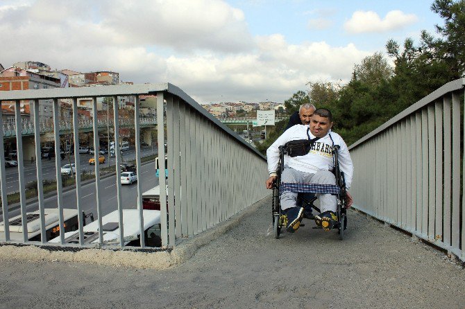 İstanbul Büyükşehir Belediyesi’nden Engelliye Üst Geçit Eziyeti