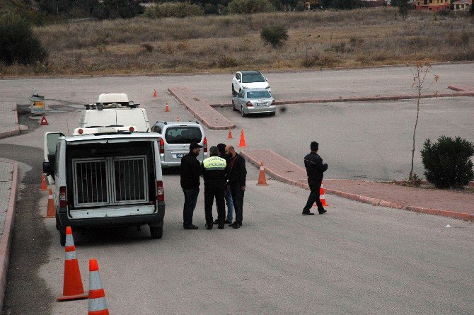 Adana’da Bombalı Araç Paniği