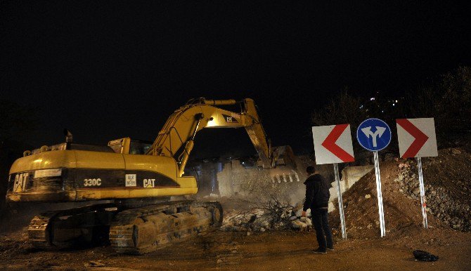 Ankara’da 1071 Malazgirt Bulvarı Üzerindeki Gecekondu Kaldırıldı