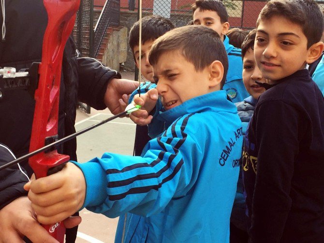 Beyoğlu’nda 12 Bin Çocuk Daha “Ok” Atacak