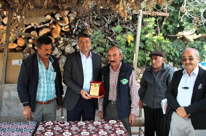 Mahalleliden Silifke Belediye Başkanı Turgut’a Teşekküri