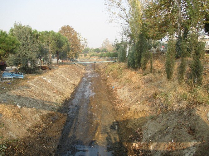 Turgutlu’nun Dereleri Temizlendi