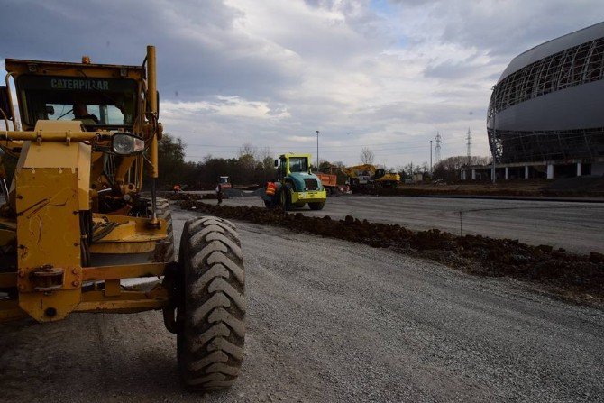 Yeni Stadyumun Yolu Yapılıyor