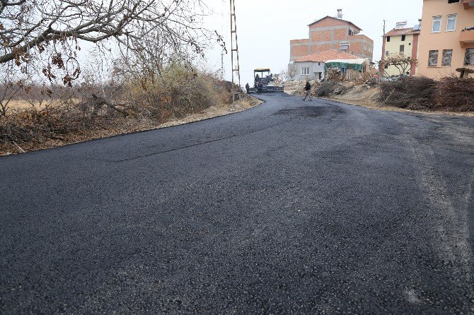 Bahçelievler Mahallesinin Yolları Asfaltlandı