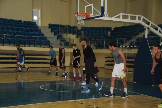 Tb2l Temsilcisi Bilecik Belediyesi Basketbol Kulübü, Karesispor Maçına Hazırlanıyor