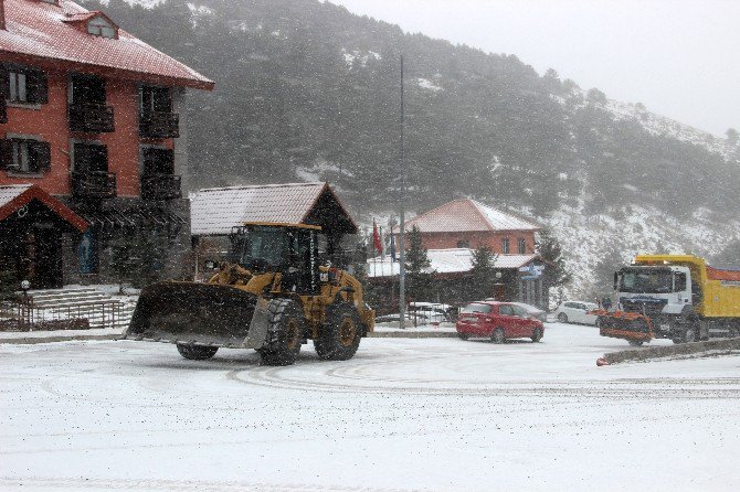 Erzurum’da Kar Yağışı Başladı