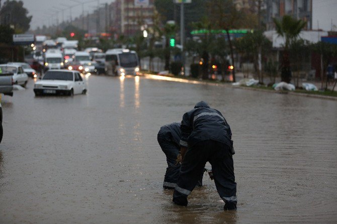 Milas’taki Su Taşkınlarına Anında Müdahale