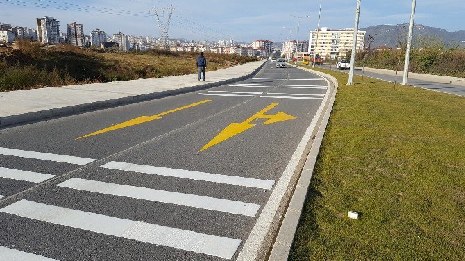 Unutulan Araziden Çevre Yolu Geçti