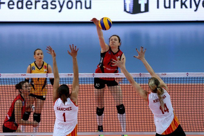 Vakıfbank 7’de 7 Yaptı, Liderliğini Sürdürdü