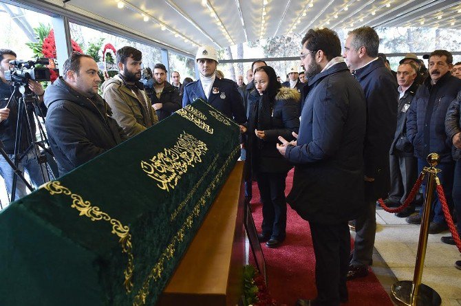 Başkan Hazinedar, Erdal Tosun’un Cenaze Törenine Katıldı