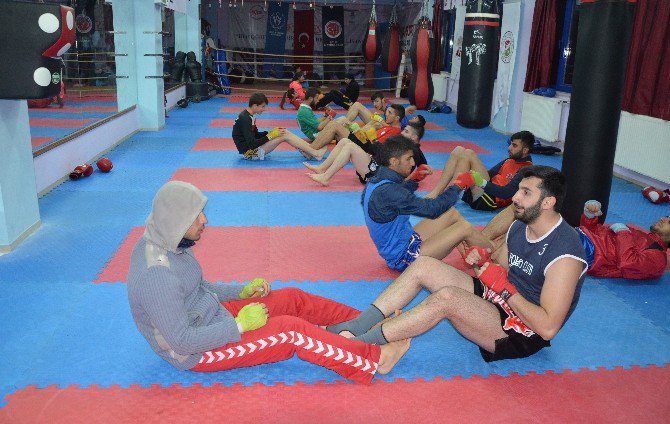 Tatvanlı Sporcular “15 Temmuz Şehitleri” İçin Ringe Çıkıyor