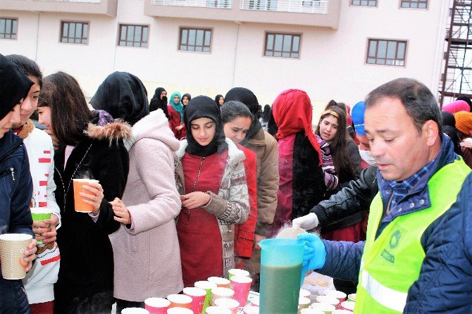 Ereğli Belediyesi Öğrencilerin İçini Isıttı