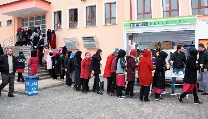 Ereğli Belediyesi Öğrencilerin İçini Isıttı