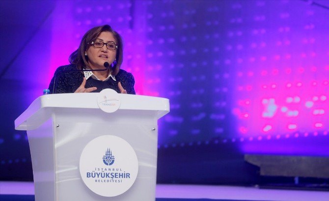 Fatma Şahin, "Transist 2016 İstanbul Ulaşım Kongresi Ve Fuarı”nda