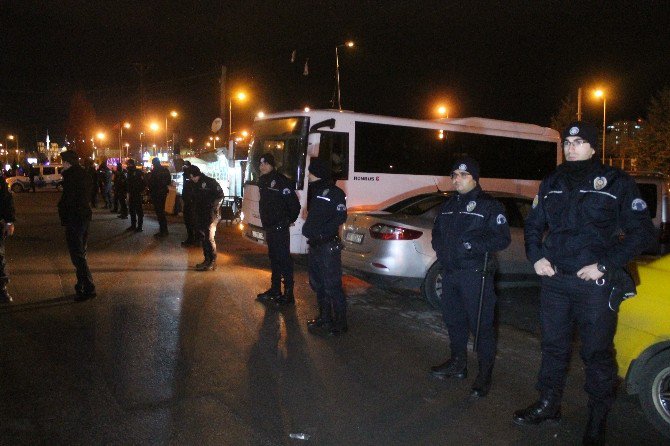 Konya’da Eğlence Merkezlerine 450 Polisle "Huzur Uygulaması"