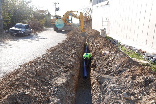 Meski, Anamur’da İçme Suyu Şebeke Çalışmalarına Devam Ediyor