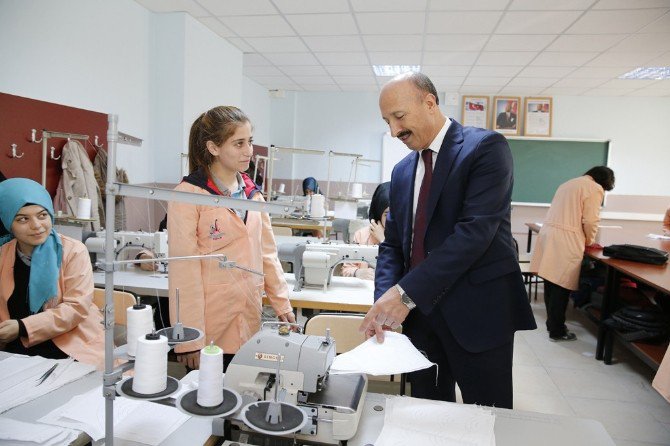 Başkan Altunay’dan Okul Ziyaretleri