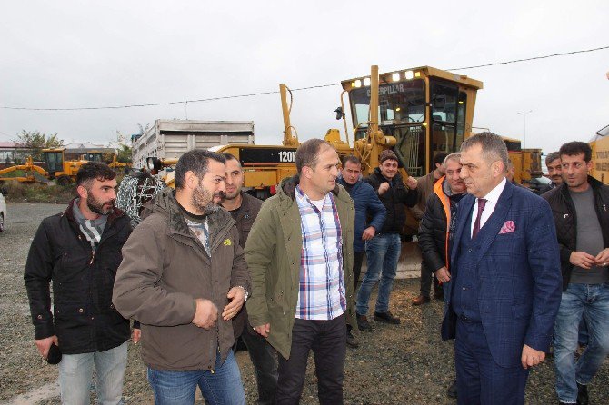 Başkan Sağıroğlu Fen İşleri Personeliyle Toplantı Yaptı