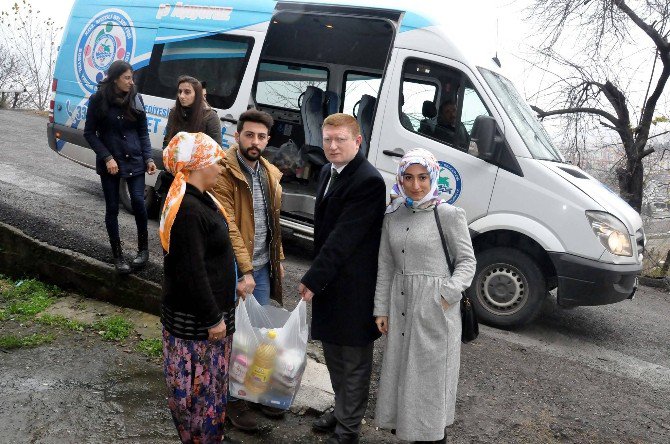 10 Aileye Gıda Yardımı Yapıldı