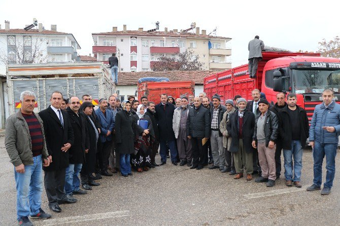 Elazığ’da Damızlık Boğa Dağıtımı Yapıldı