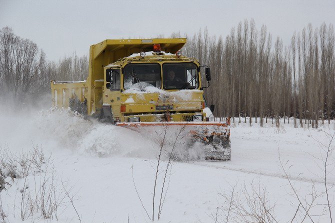 Erzincan Da 115 Köy Yolu Ulaşıma Açıldı