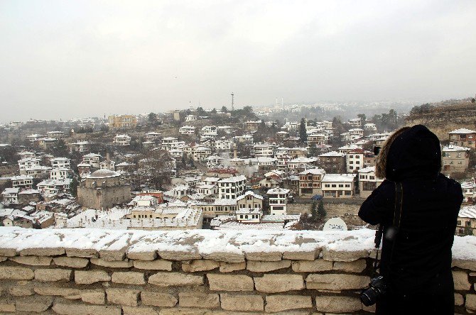 Safranbolu’ya Sezonun İlk Karı Düştü