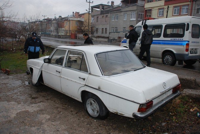 Sokaklardaki Sahipsiz Hurda Araçlar Toplanacak